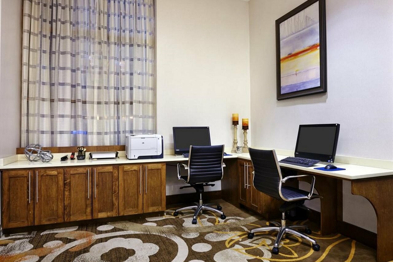 Фото Doubletree by Hilton Washington Dc/Silver Spring