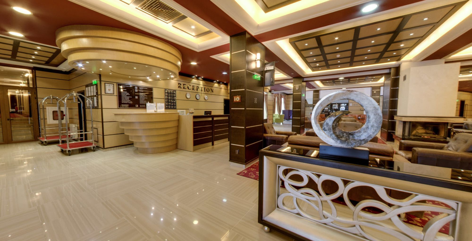 Фото отеля 2