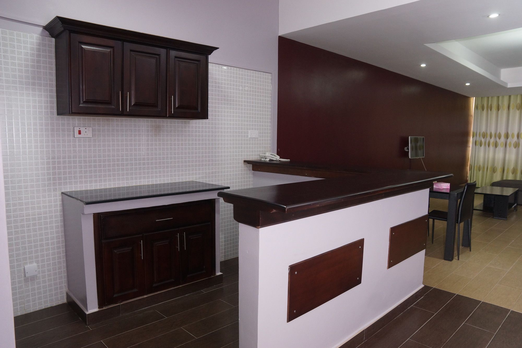 Фото Là Ponye Hotel Apartment