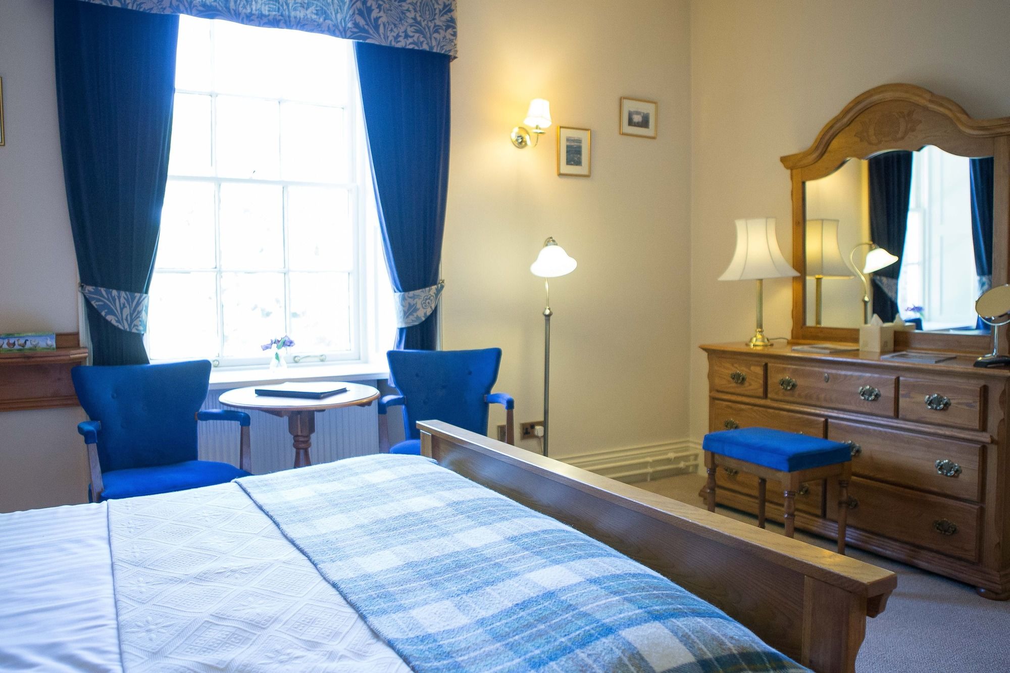 Фото Cornhill Castle Hotel