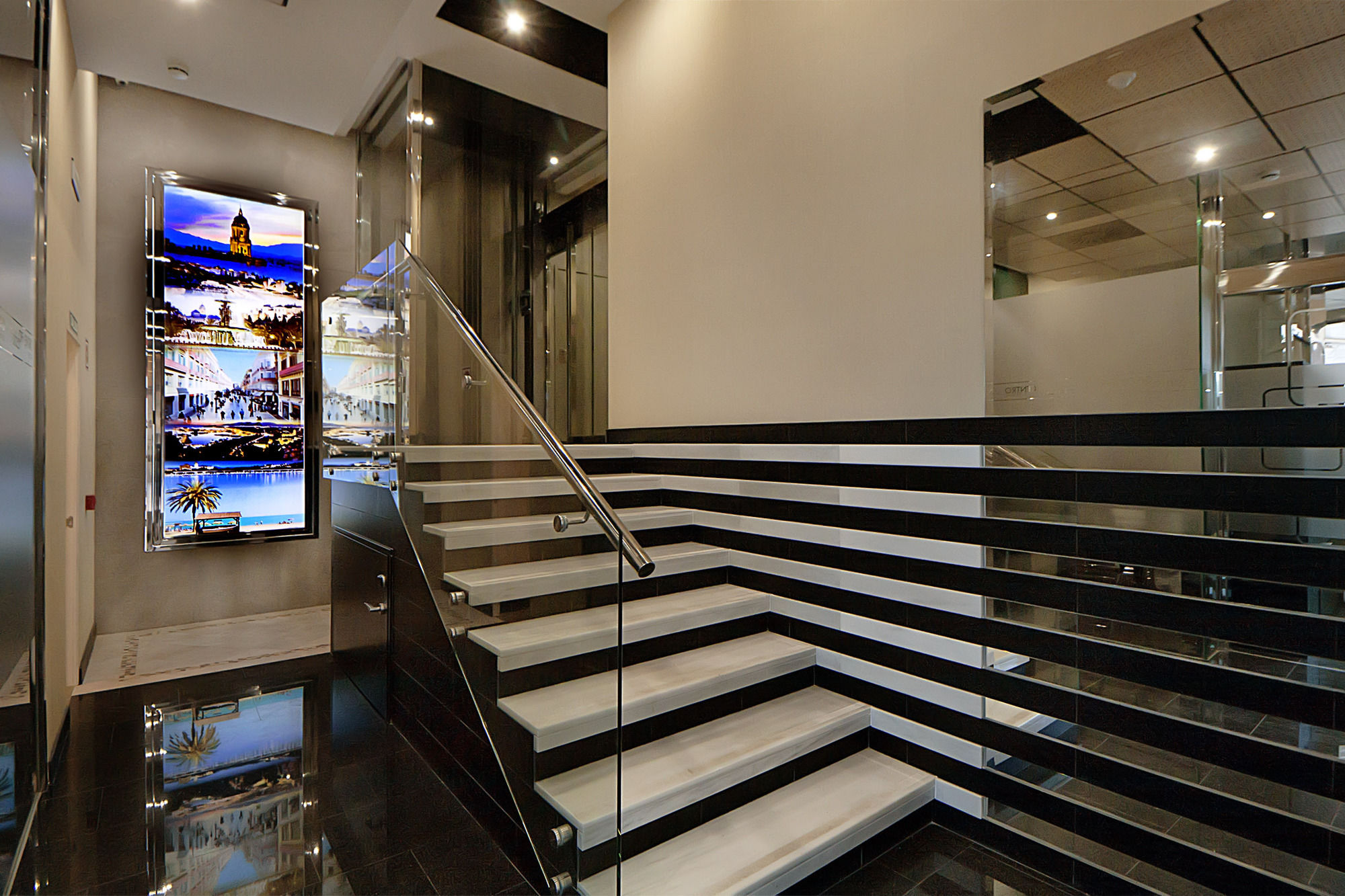 Фото Apartamentos Suites Oficentro Deluxe