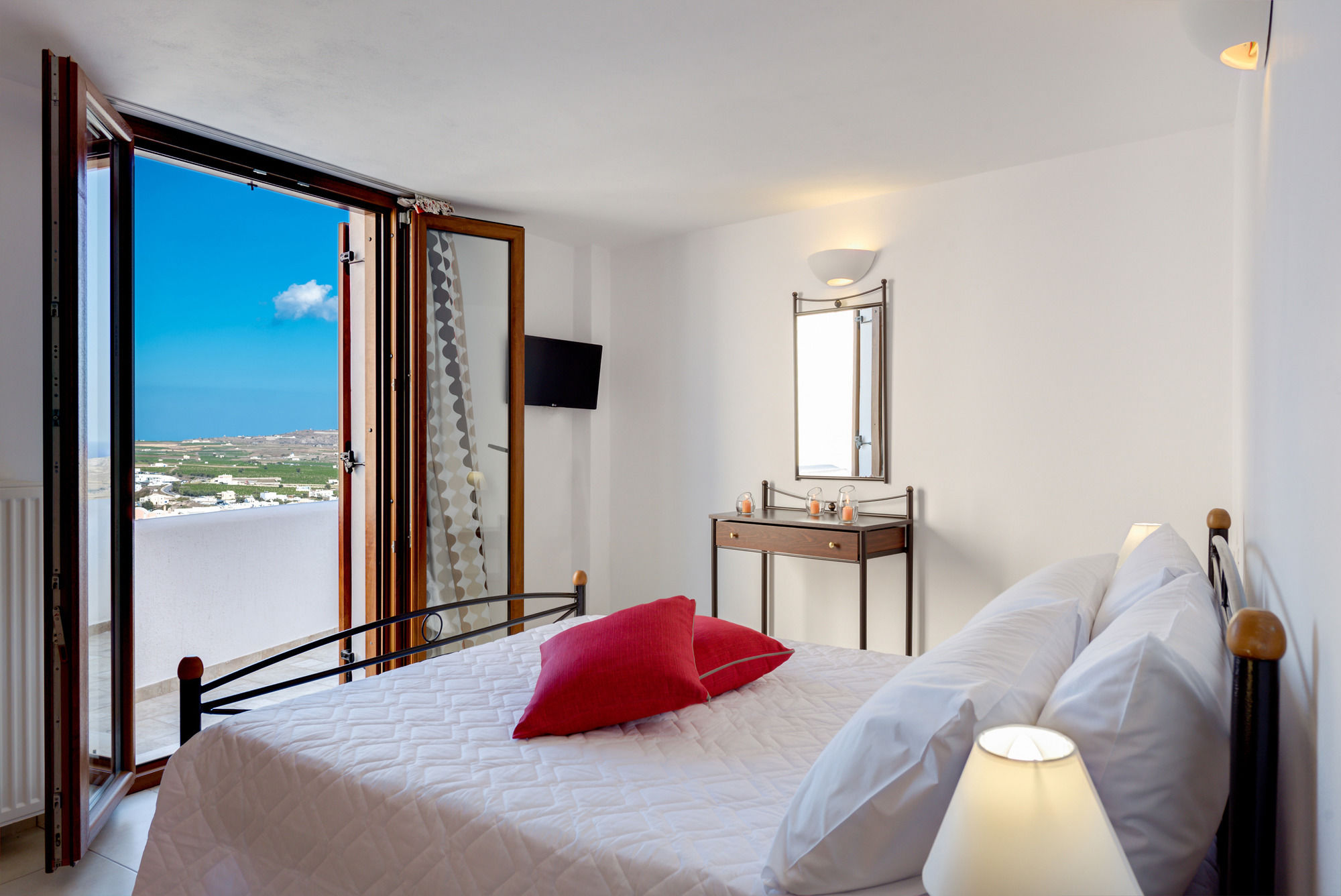 Фото Akrotiri Apartments