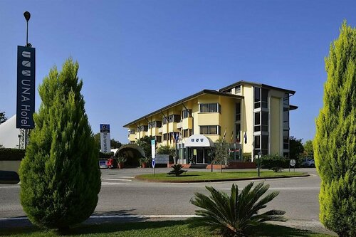 Гостиница Unaway Hotel Forte Dei Marmi в Форте-дей-Марми