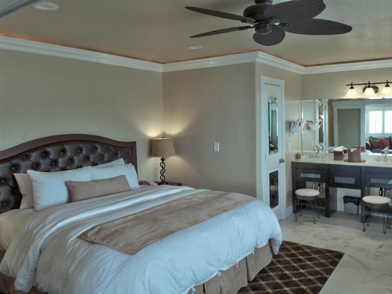 Фото Lovers Point Inn