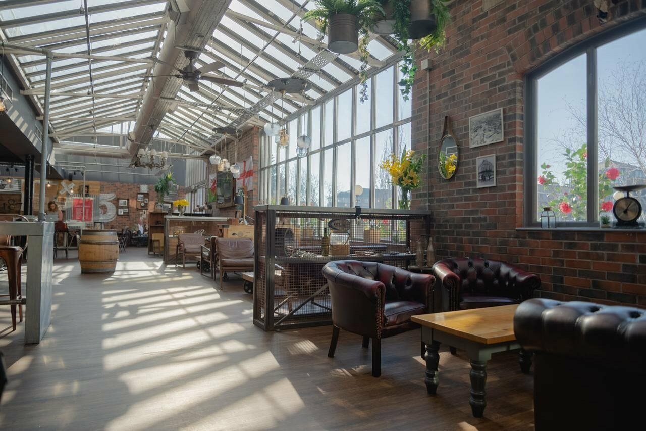 Фото Novotel Cardiff Centre