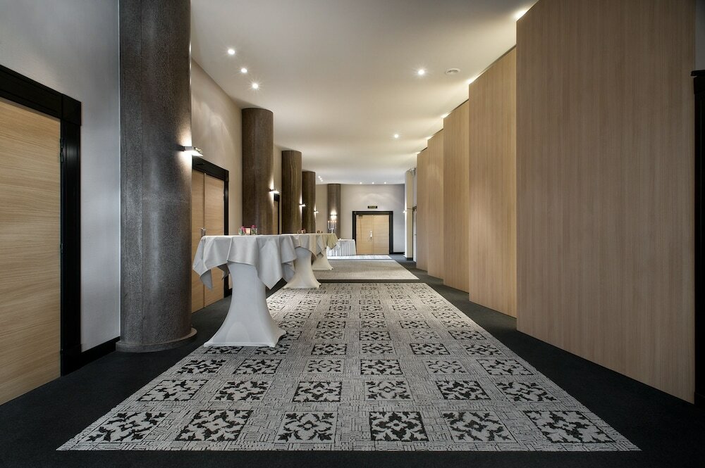 Фото 196630641374