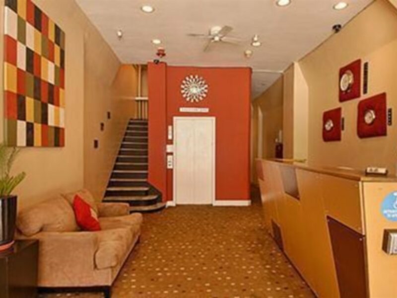 Фото отеля 2