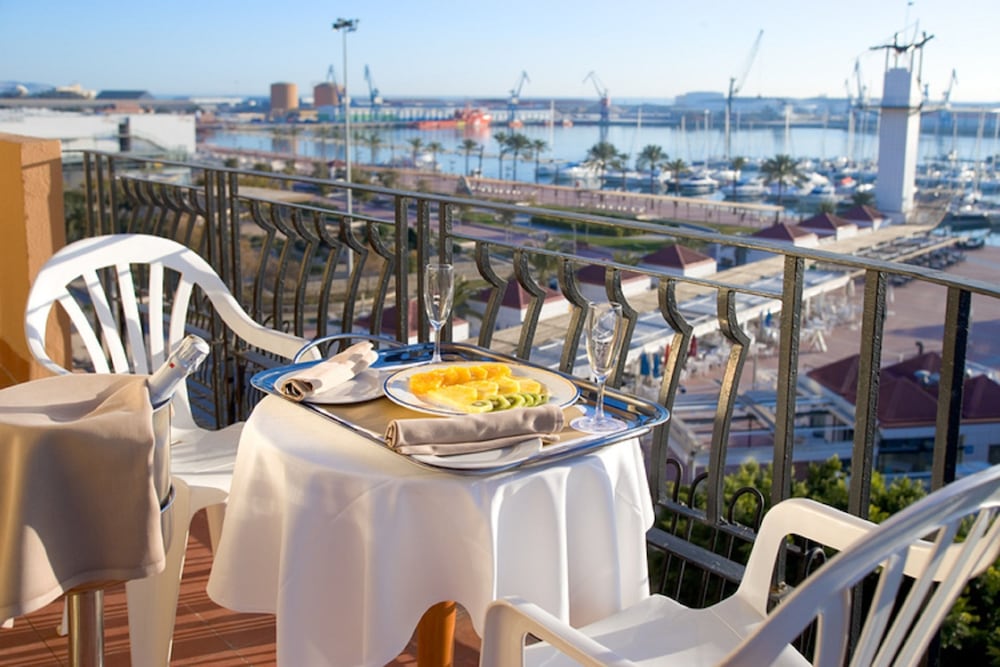 Фото Nh Castellón Turcosa