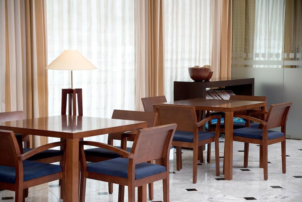 Фото Nh Ciutat de Reus