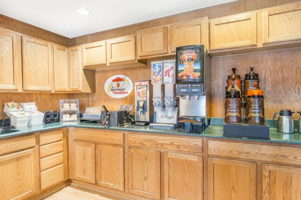 Фото Super 8 by Wyndham Dodgeville