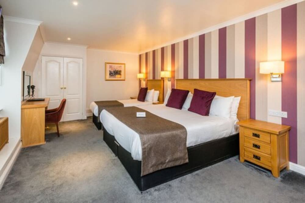 Фото Aberdeen Douglas Hotel