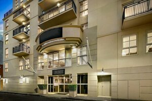 Гостиница Melbourne Carlton Central Apartment Hotel