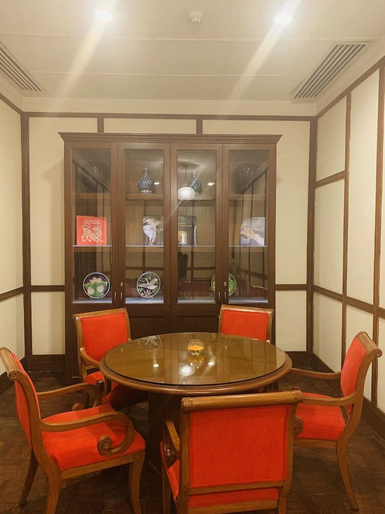 Фото Maidens Hotel