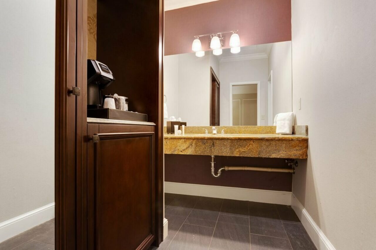 Фото Prince Conti Hotel