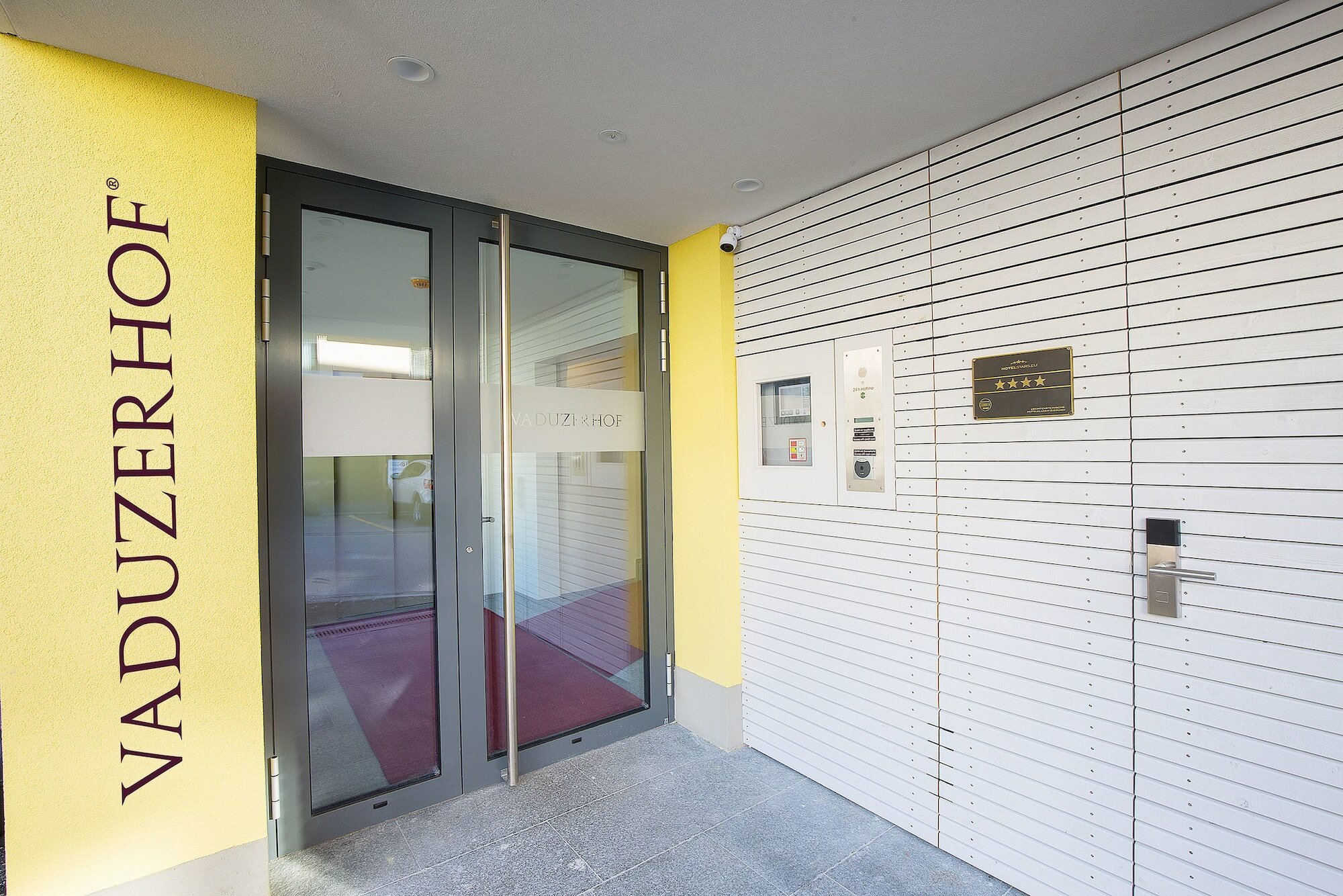 Фото Hotel Vaduzerhof