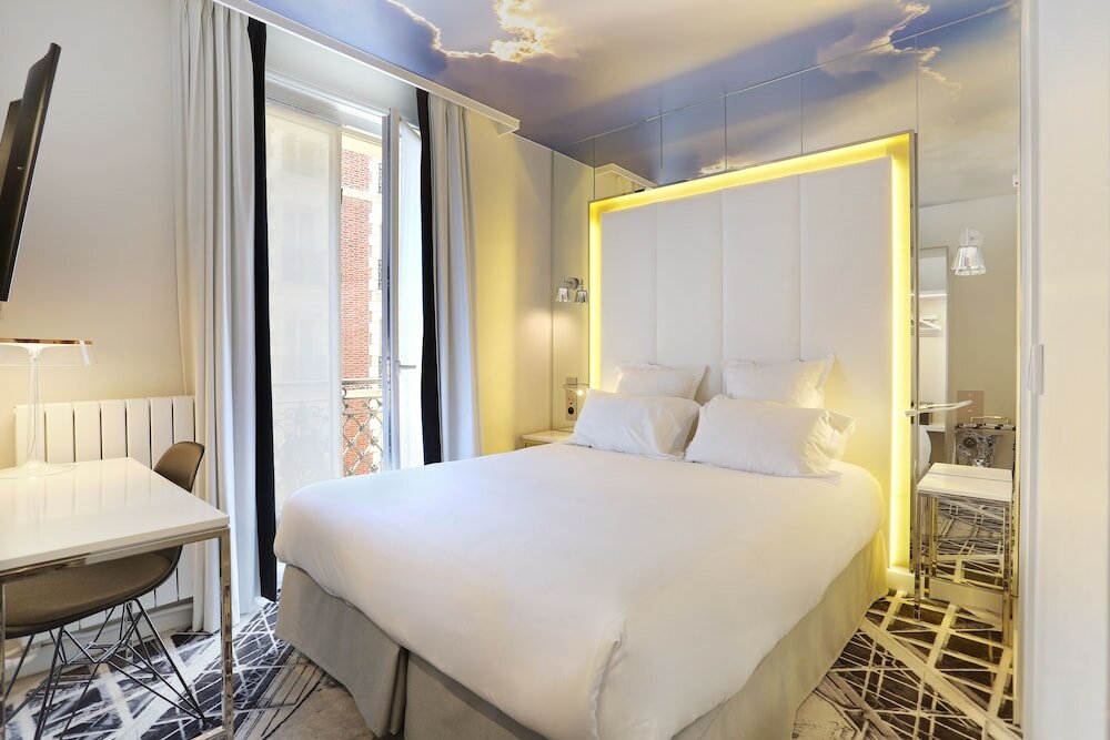 Фото Nouvel Hotel Eiffel