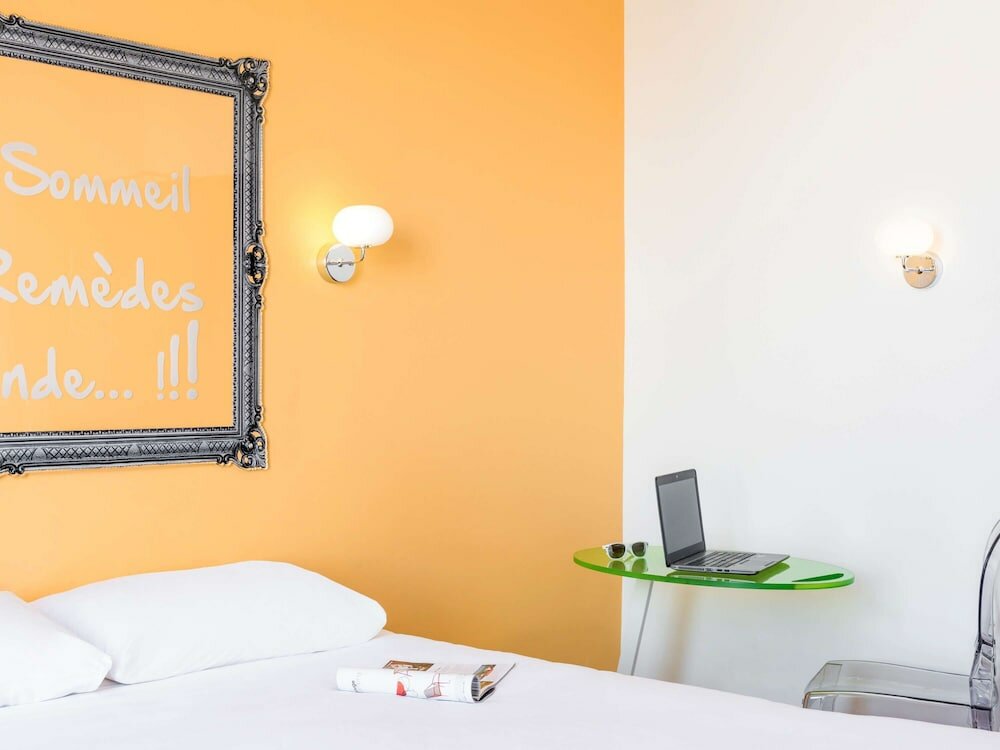 Фото Ibis Styles Asnières Centre