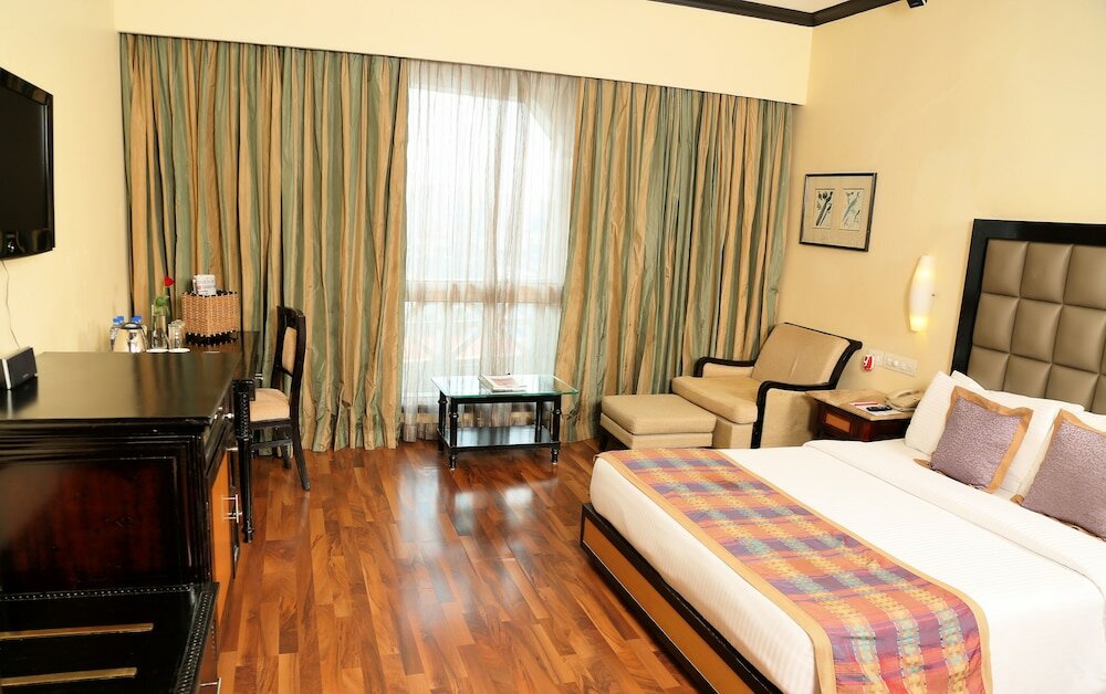 Фото Vivanta Ernakulam, Marine Drive