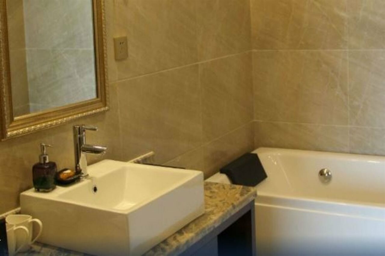 Фото Chongqing Sport Hotel