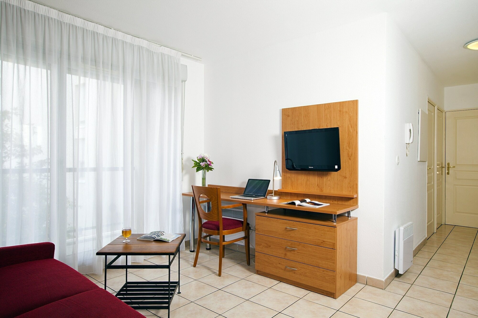 Фото Residhome Appart Hotel Lyon Gerland