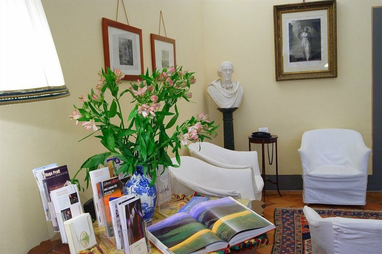 Фото Hotel L'Antico Pozzo