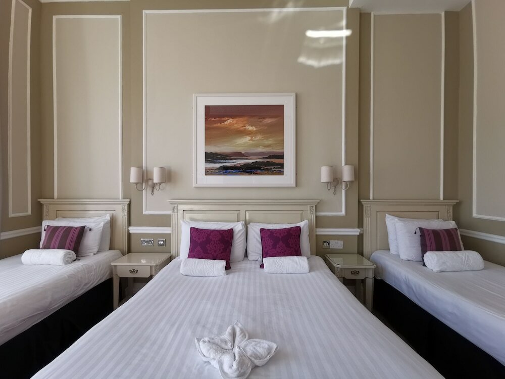 Фото The Haymarket Lairg Hotel