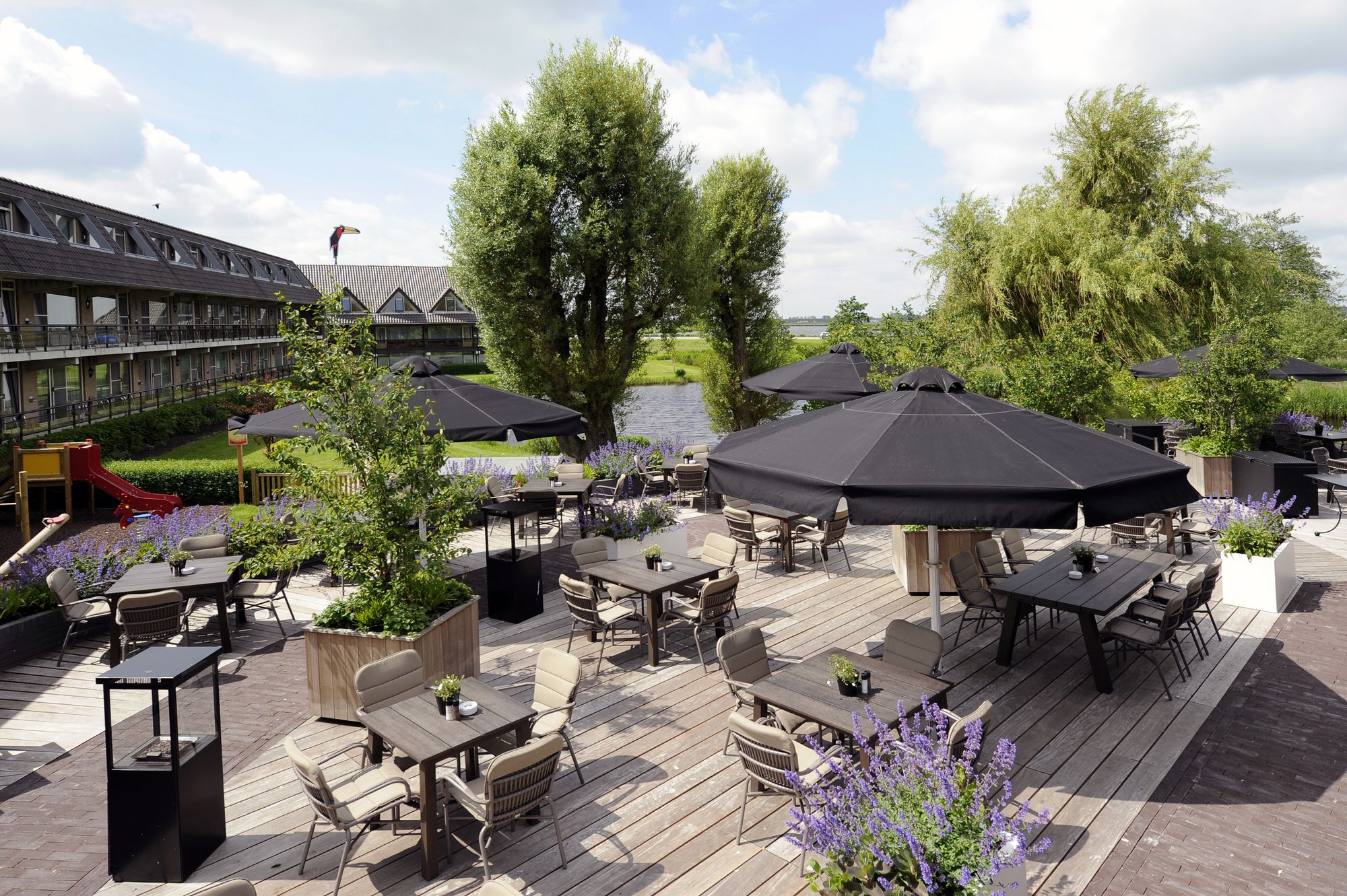 Фото отеля 3