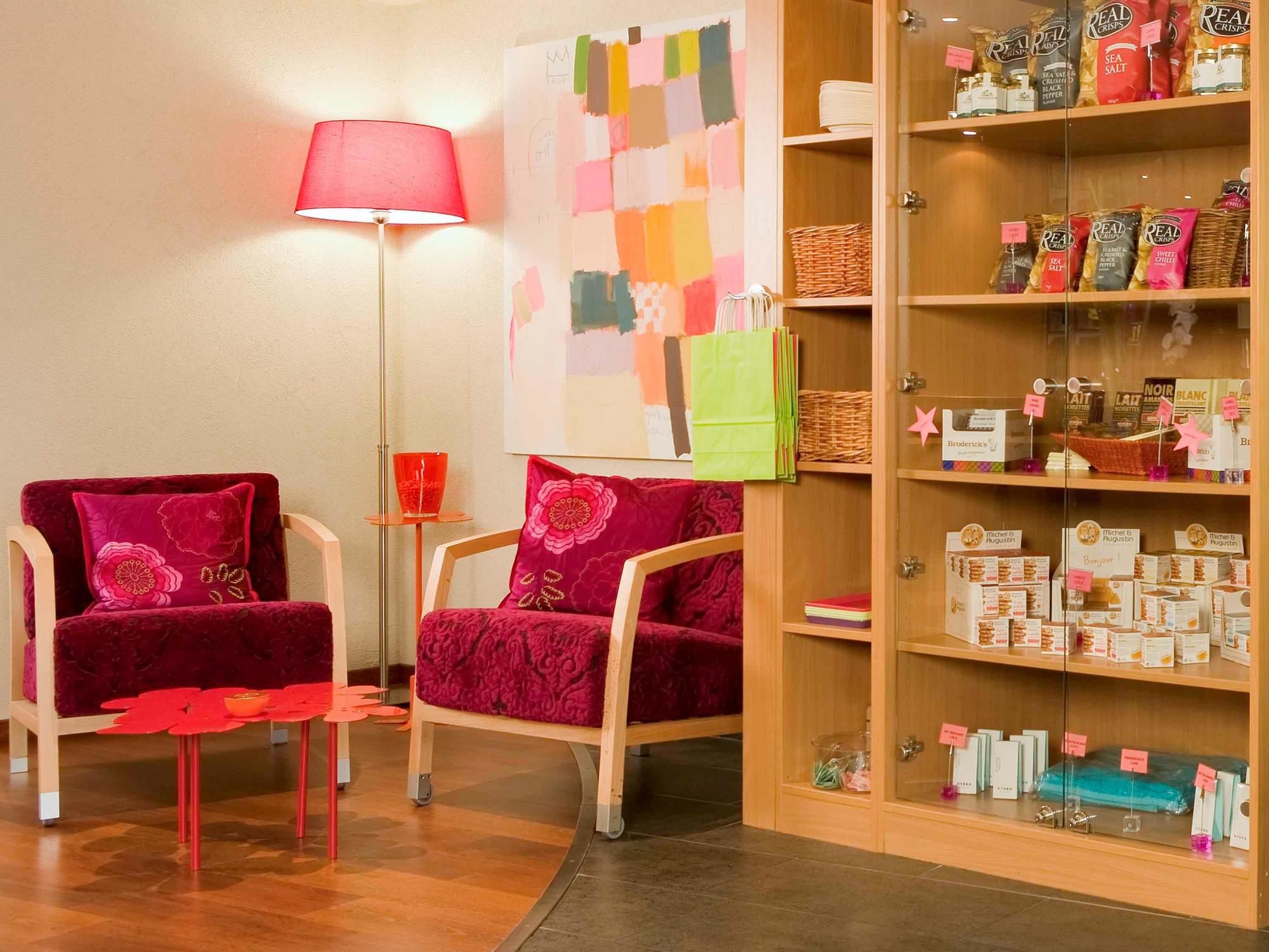 Фото Novotel Suites Rouen Normandie