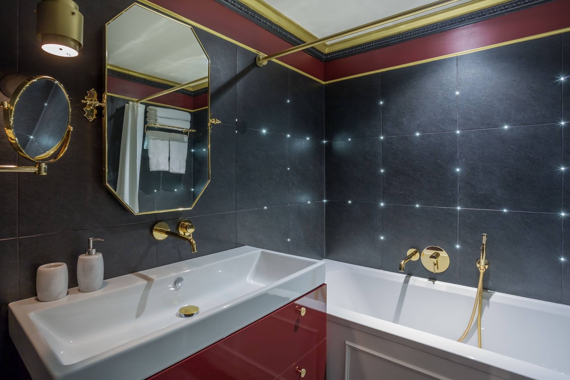 Фото Handsome Hotel