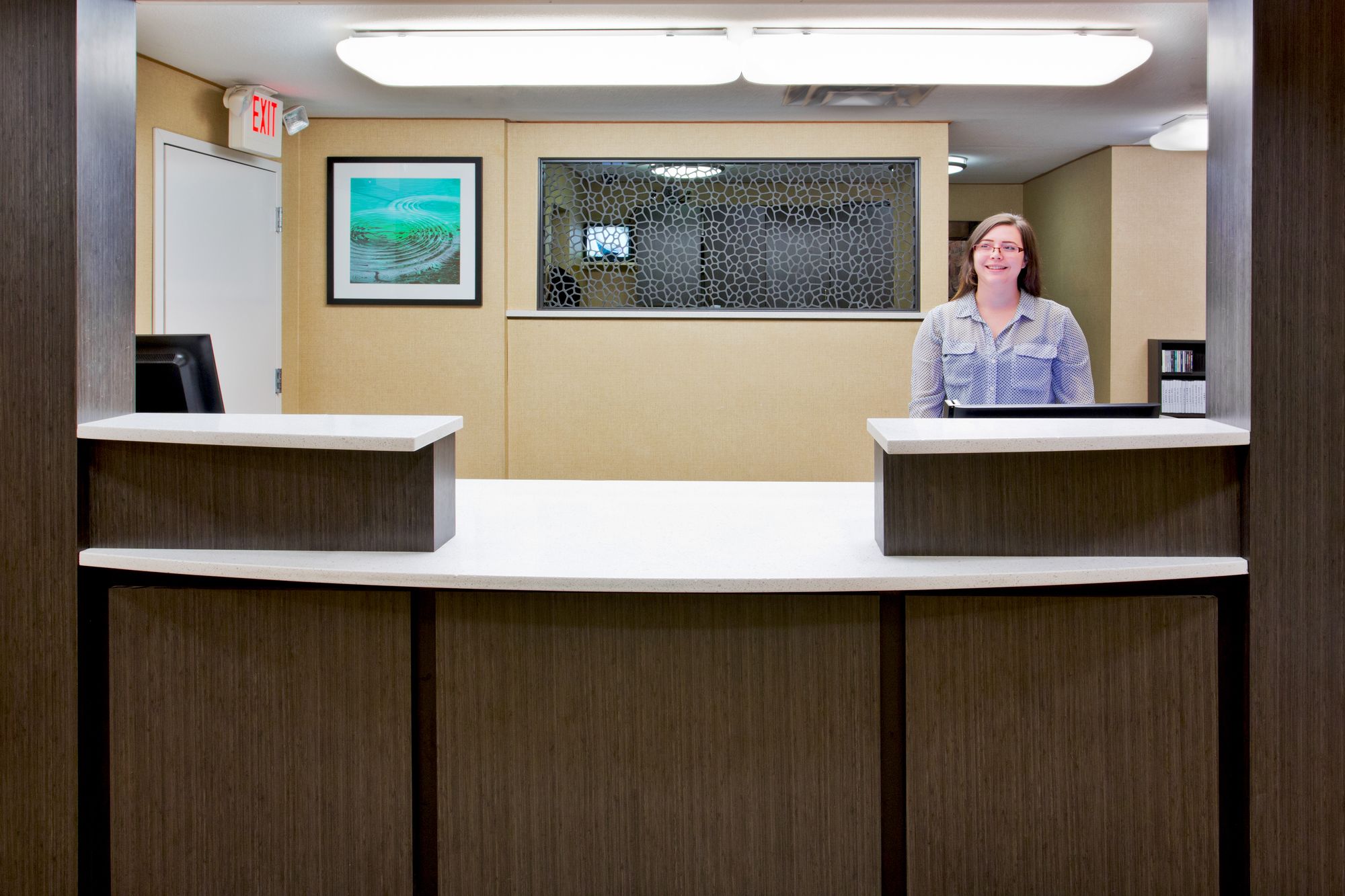 Фото Candlewood Suites Medford, an Ihg Hotel