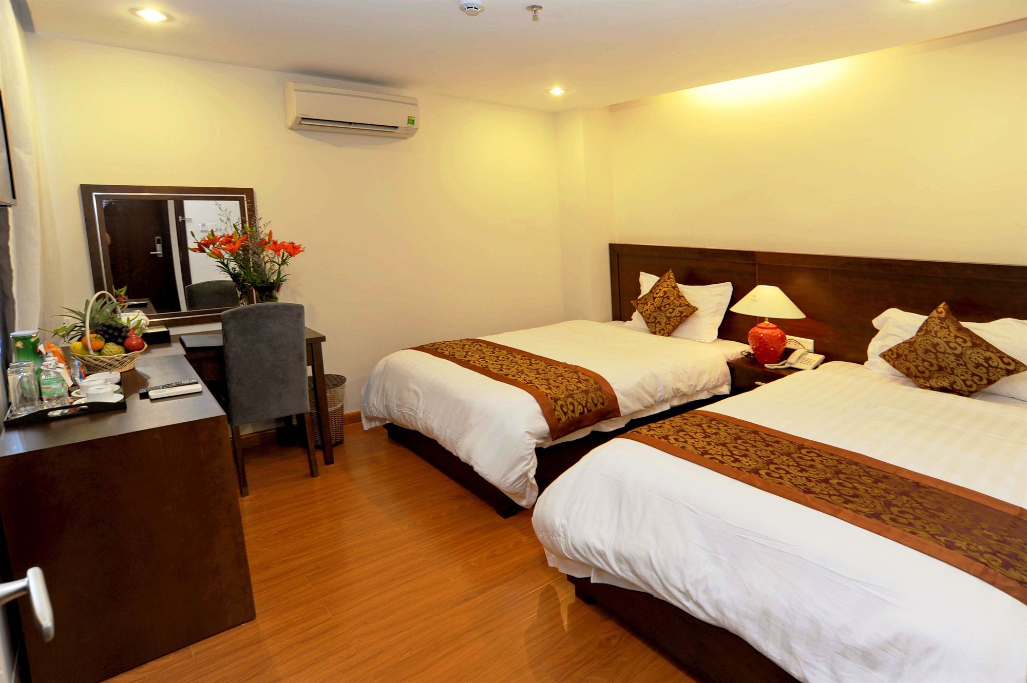 Фото Ha Noi Golden Hotel