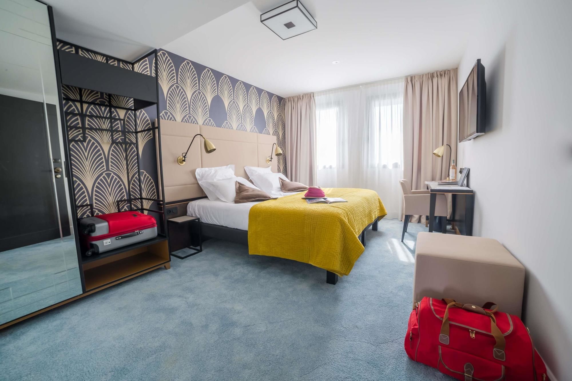 Фото Best Western Hotel Journel Antibes-Juan-les-Pins