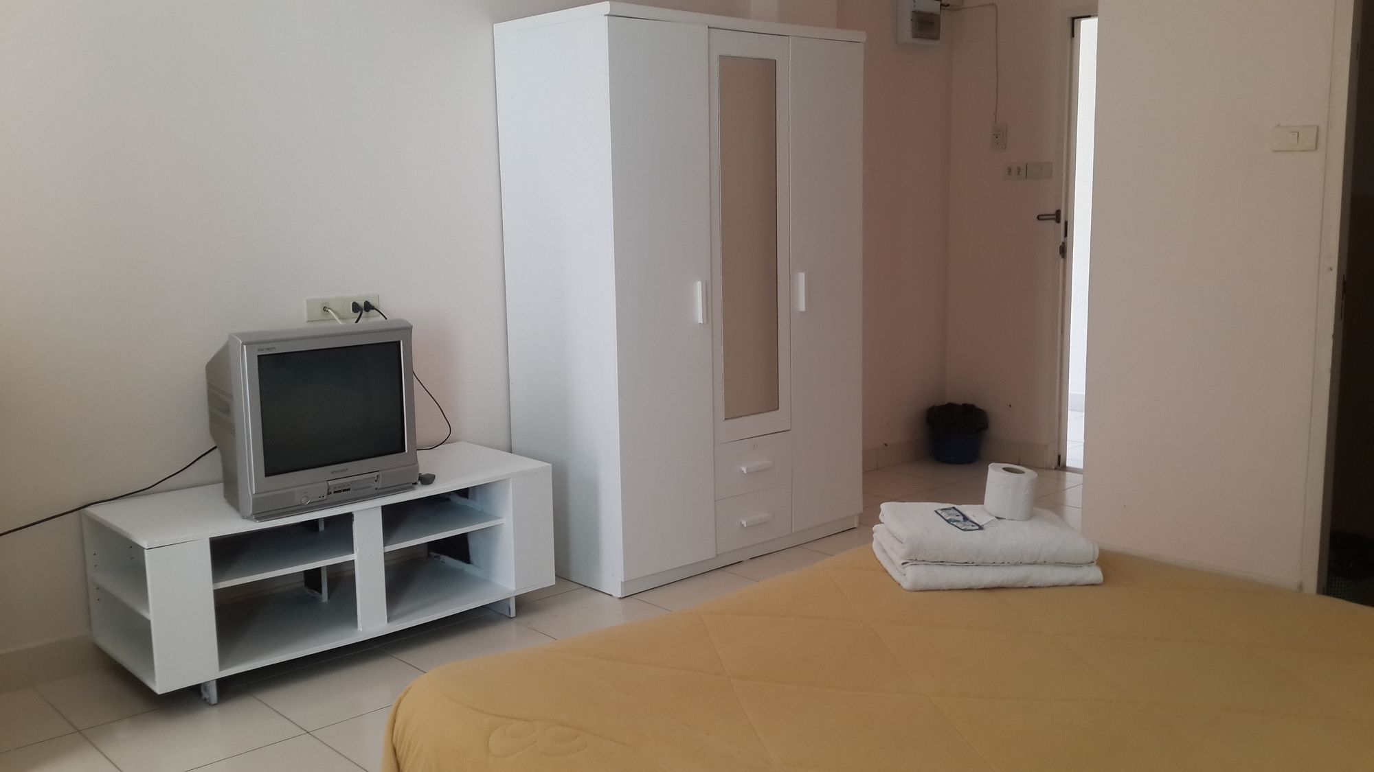 Фото Jardin Hotel