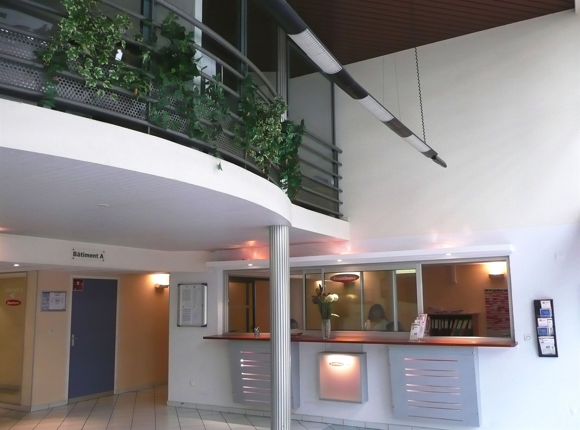 Фото Séjours & Affaires Bordeaux de L'Yser