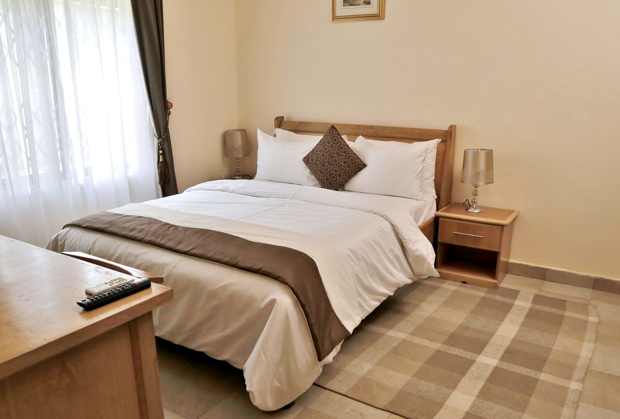 Фото Eden Vale Hotel