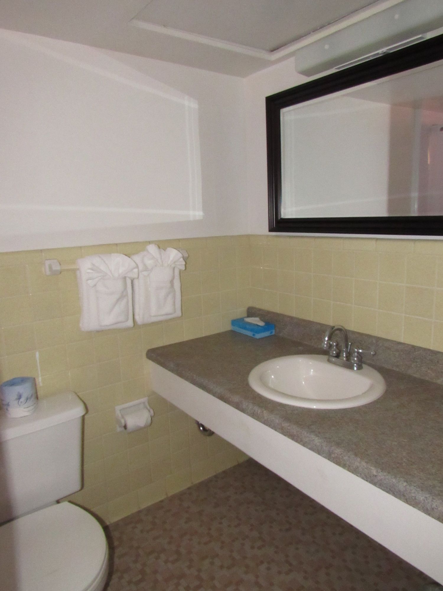 Фото Cove Motel Oceanfront