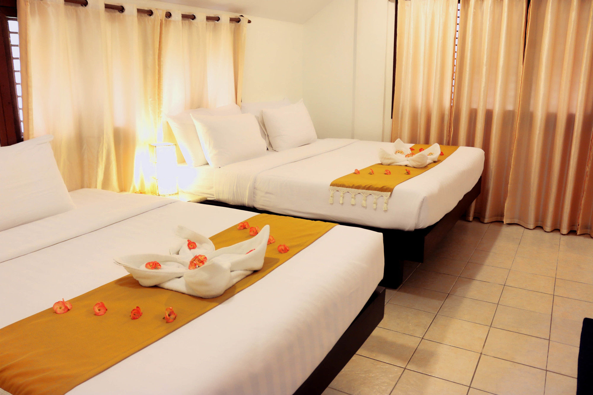 Фото Dakak Park & Beach Resort