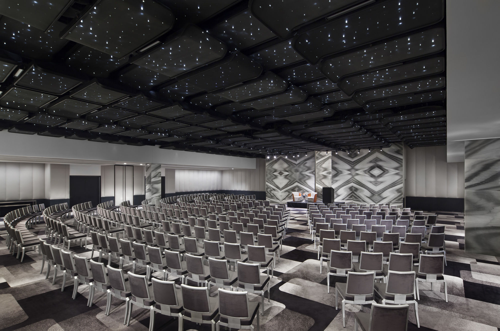 Фото The Watergate Hotel