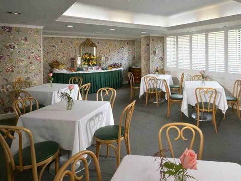 Фото State Plaza