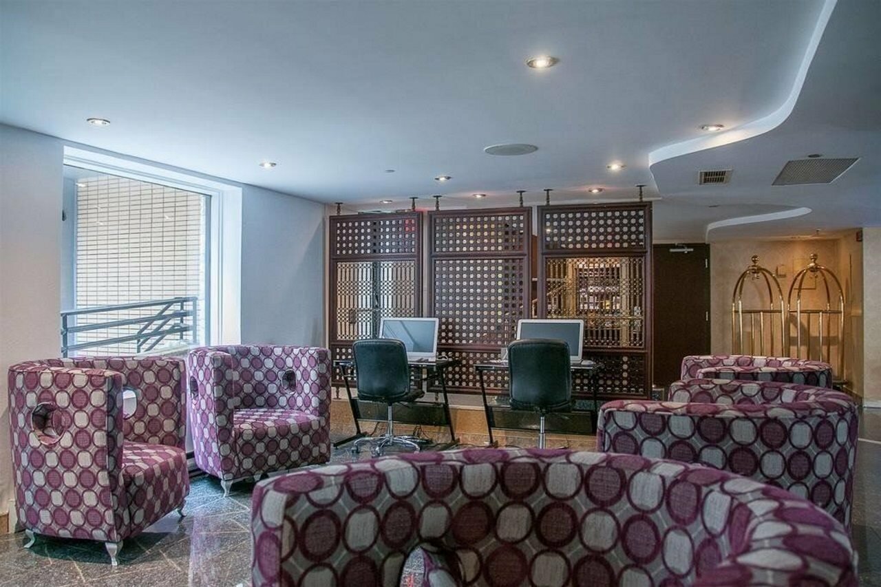 Фото Lelux Hotel