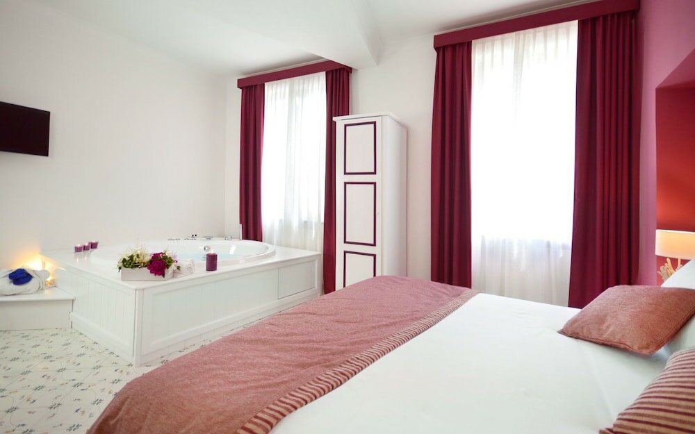 Фото Cala Moresca Hotel