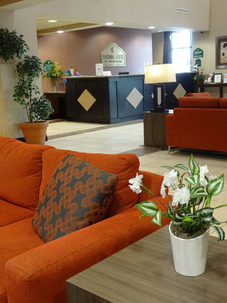 Фото Wingate by Wyndham Regina