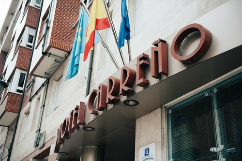 Внешний вид отеля Hotel Carreño в Овьедо, фото 2