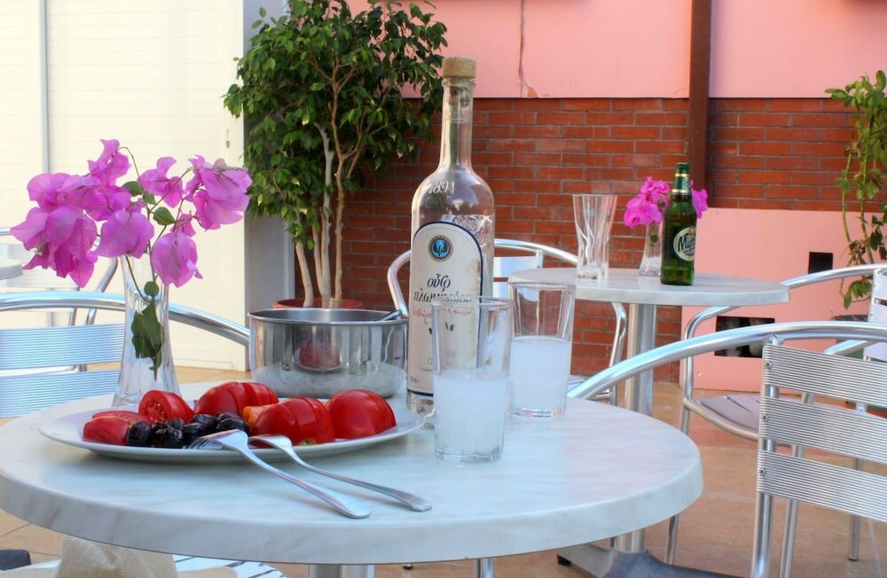 Фото Rodian Gallery Hotel Apartments