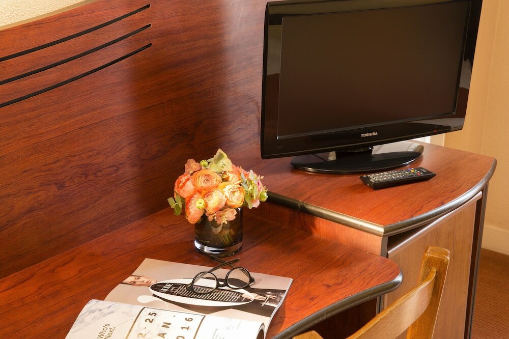 Фото Hôtel Londres Saint Honoré