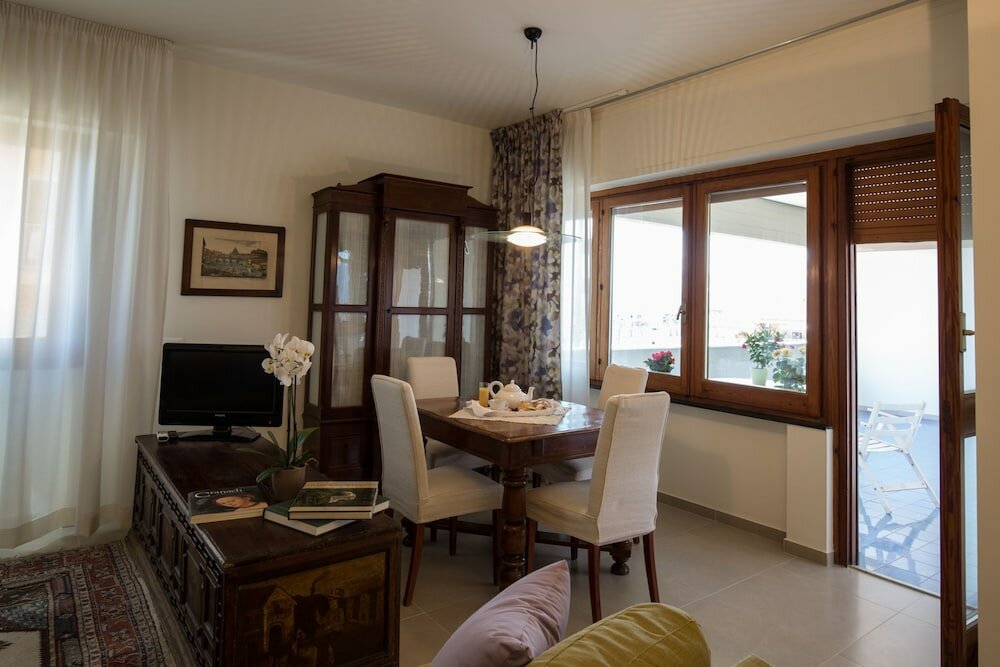 Фото Marbela Apartments & Suites