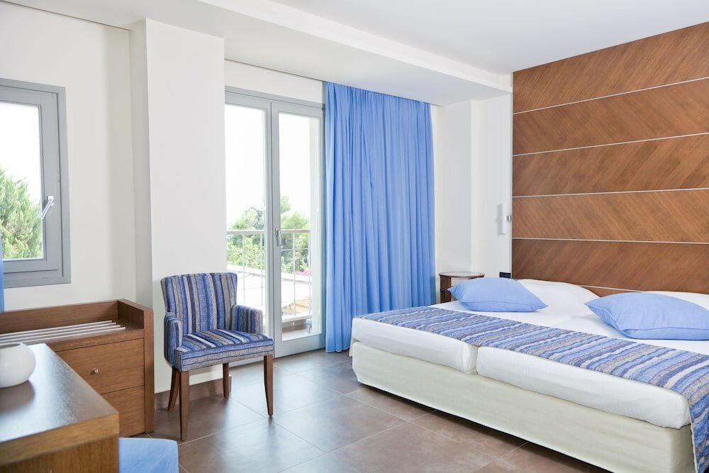 Фото Astros Beach Boutique Hotel