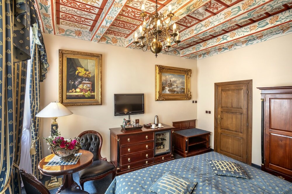 Фото У Златехо Строму