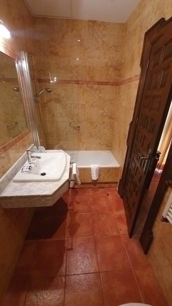 Фото Hotel Coso Viejo