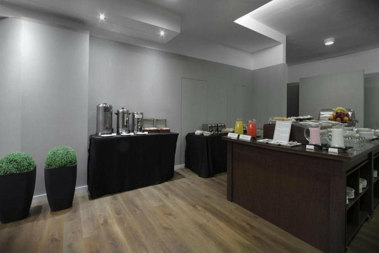 Фото Hotel 8 de Octubre